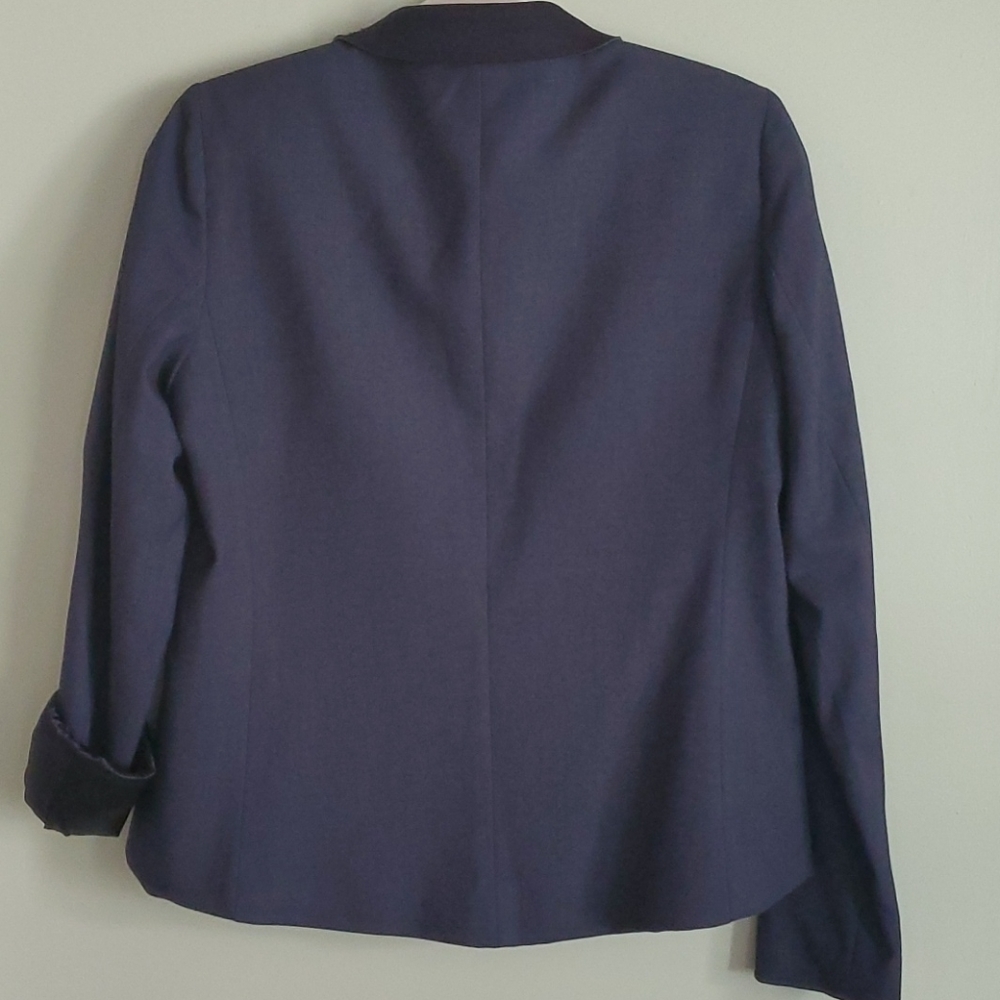 Jacket - Picture 3 of 4